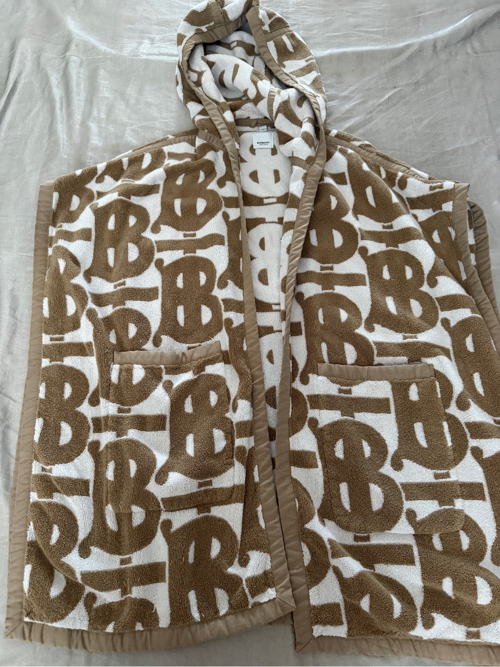 Burberry Hooded TB Logo Cotton Terry Cloth Shower/Beach Cape White/Beige sz OSFA - Picture 2 of 5